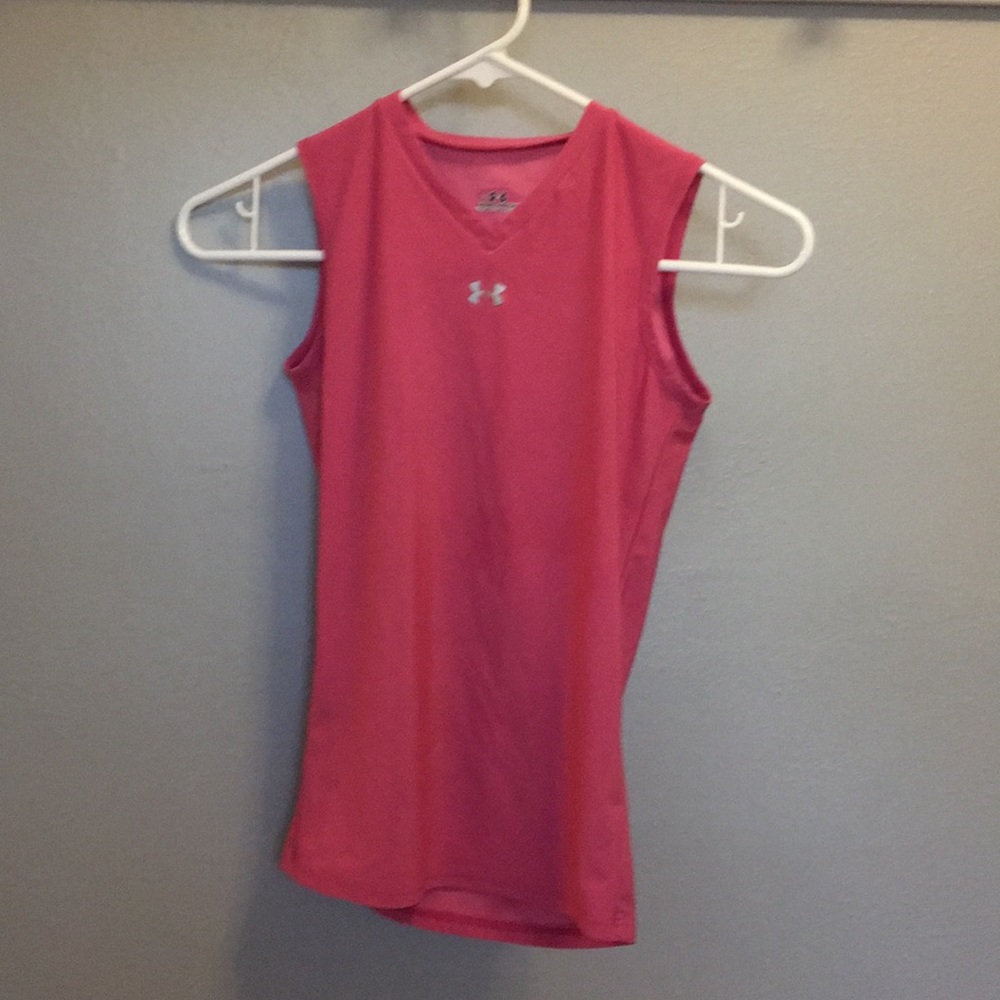 Sleeveless shirt